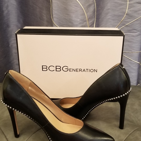 BCBGENERATION SHOES - Picture 2 of 9